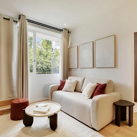 Modern Flat - 2br-6p - Northern Appartement Parijs